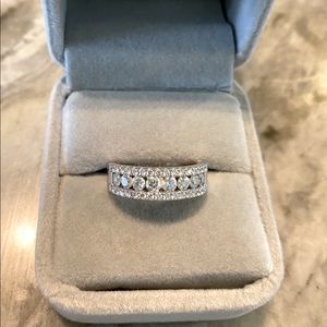 14K WHITE GOLD DIAMOND BAND